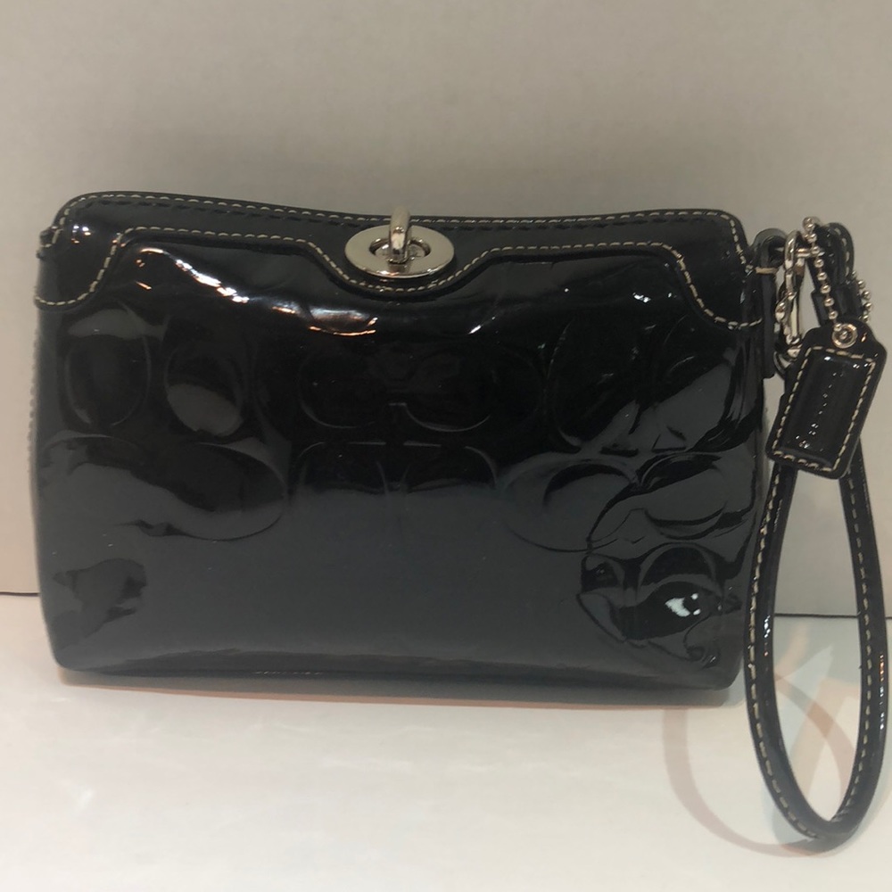 🇺🇸SALE🇺🇸 Coach signature Wristlet Bag